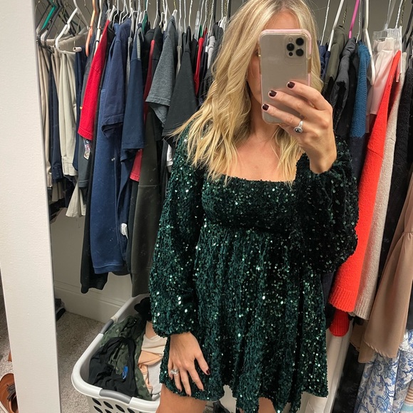 Altar’s State Gabriella Sequin Dress Hunter Green XS - Picture 6 of 7